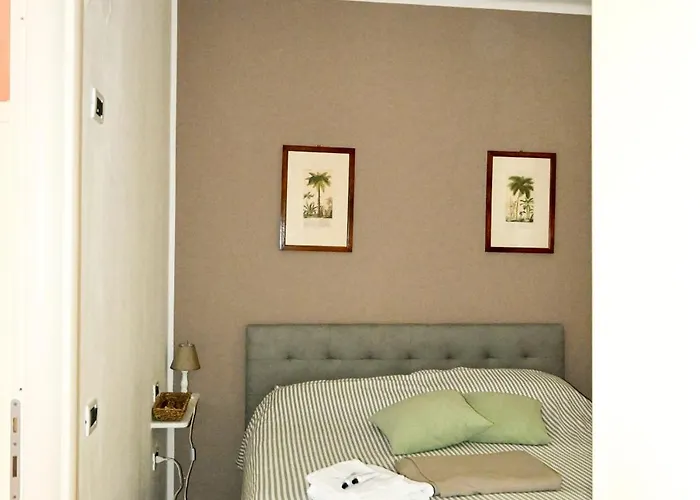 Relax Tra Golf E Mare 가르렌다