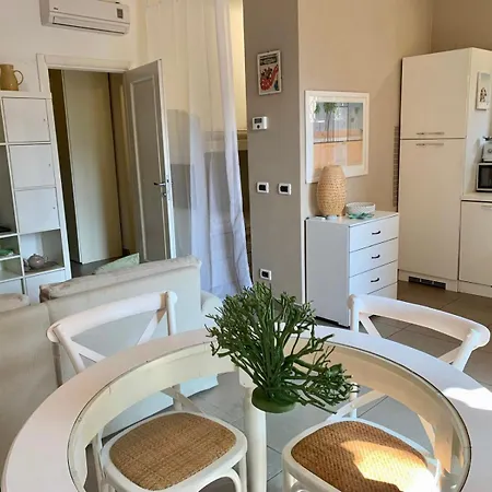 Relax Tra Golf E Mare Apartment