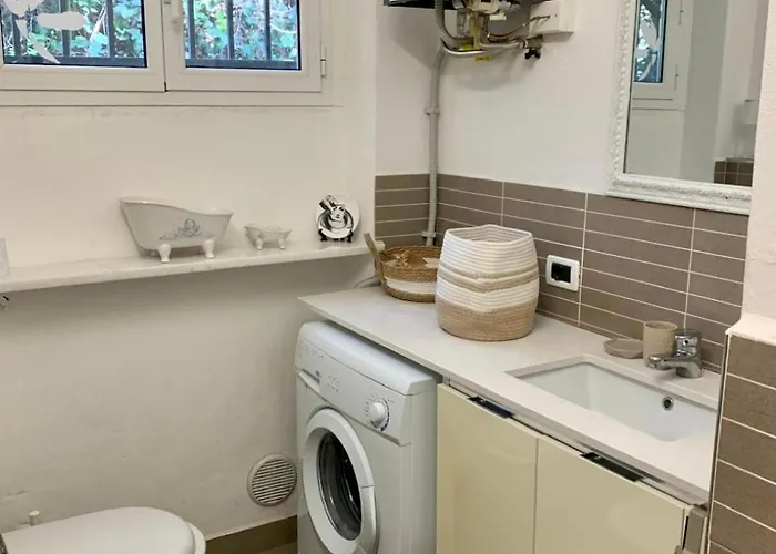 Relax Tra Golf E Mare Garlenda